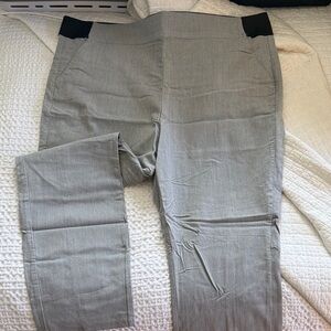 Simply Vera Light Gray Pull-On Slim Leggings